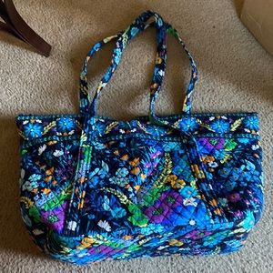 COPY - Vera Bradley extra large tote with zipper midnight blues